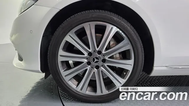 Mercedes-Benz E-Класс 2018 thumb 5