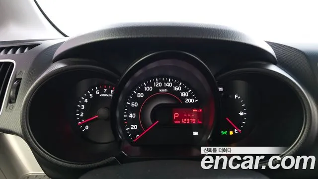 Kia Ray 2013 thumb 8