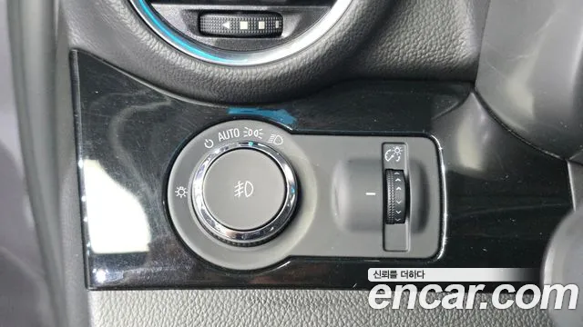 ChevroletGMDaewoo Orlando 2011 thumb 12
