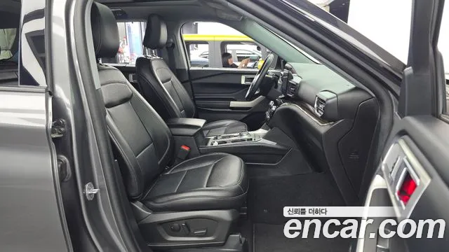 Ford Explorer 2023 thumb 11
