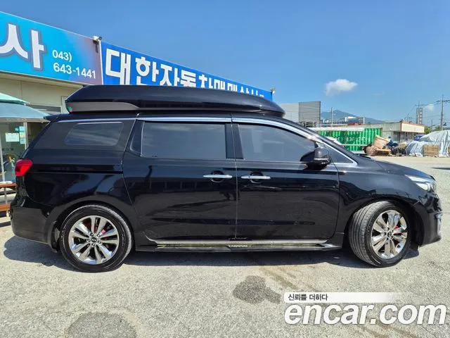 Kia Carnival 2014 thumb 3