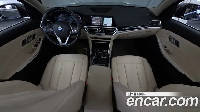 BMW 3-Series 2019 thumb 7