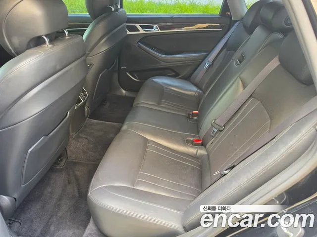 Hyundai Genesis 2015 thumb 9