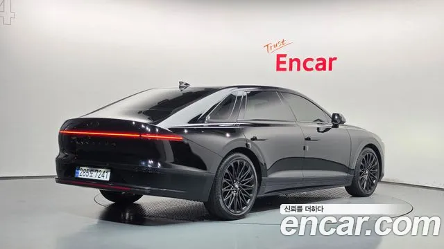 Hyundai Grandeur 2023 thumb 2