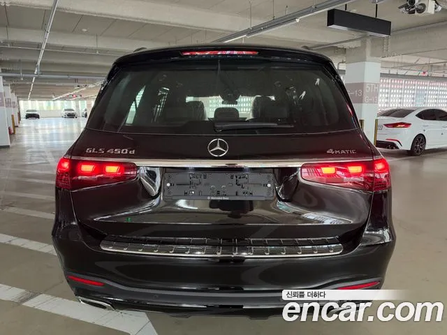 Mercedes-Benz GLS 2026 thumb 4