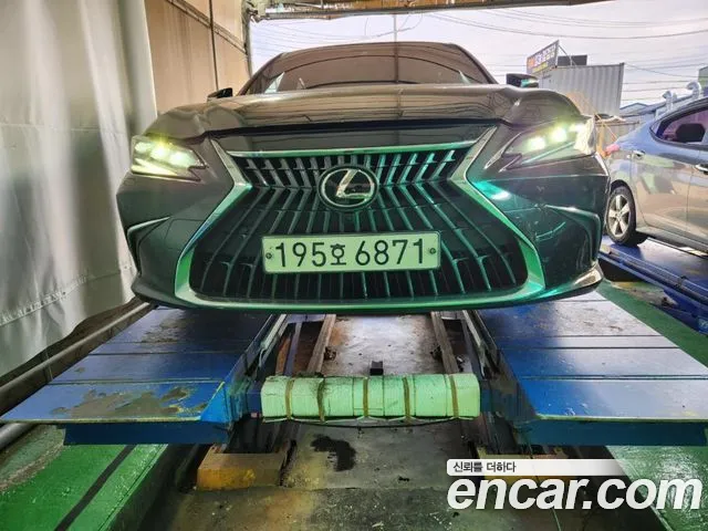 Lexus ES 2023 thumb 7