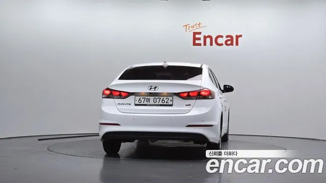 Hyundai Avante 2015 thumb 4