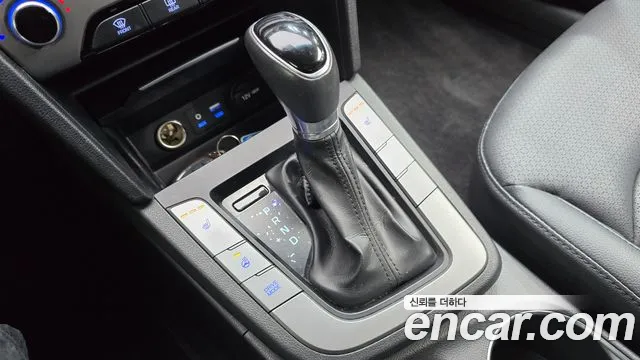 Hyundai Avante 2015 thumb 9