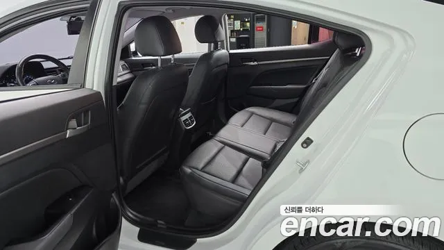 Hyundai Avante 2015 thumb 11