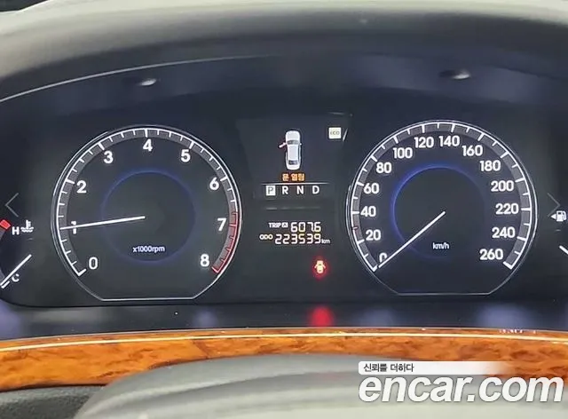 Hyundai Equus 2011 thumb 6