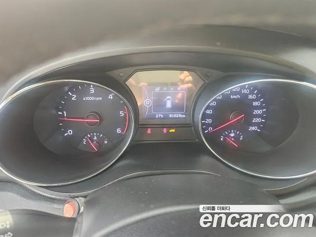 Kia Carnival 2016 thumb 9