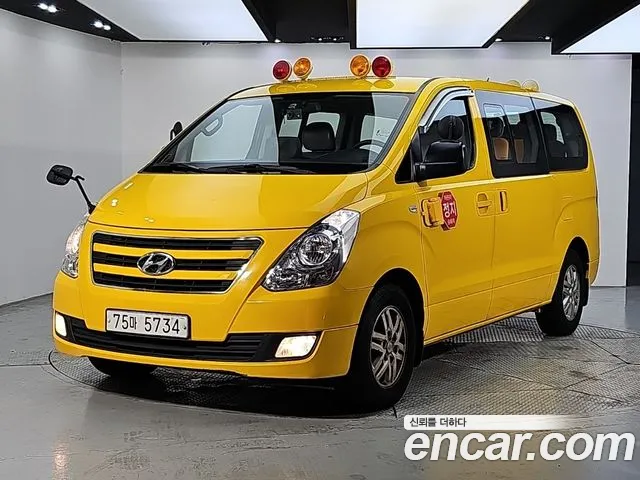 Hyundai Starex 2015 thumb 3