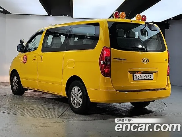 Hyundai Starex 2015 thumb 5