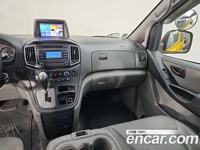 Hyundai Starex 2015 thumb 9