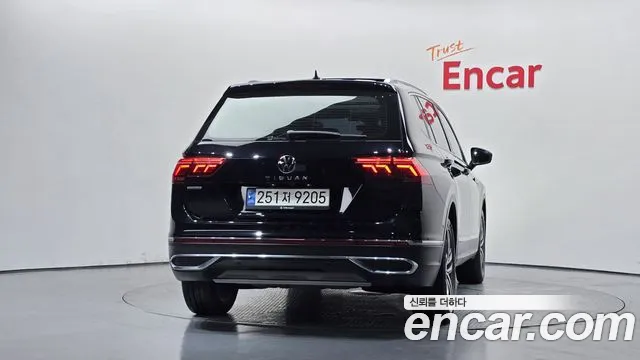 Volkswagen Tiguan 2022 thumb 4