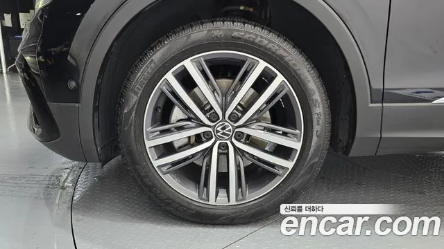 Volkswagen Tiguan 2022 thumb 5