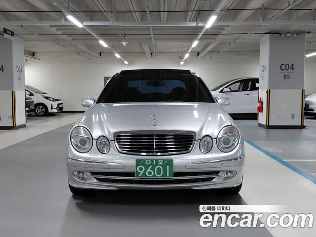 Mercedes-Benz E-Класс 2004 thumb 3
