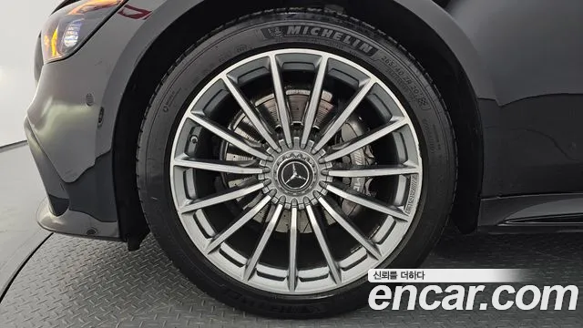 Mercedes-Benz AMG GT 2021 thumb 4