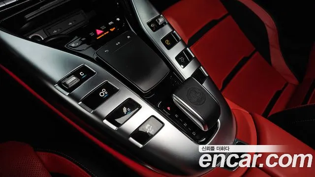 Mercedes-Benz AMG GT 2021 thumb 8