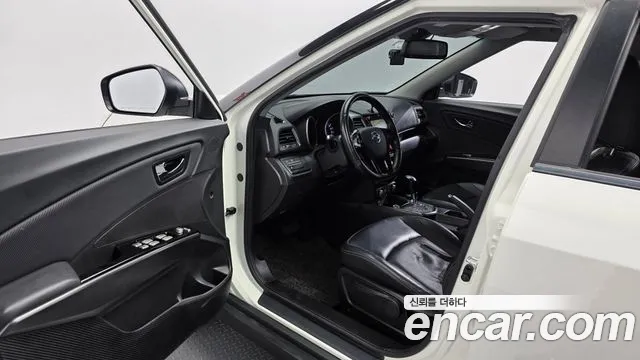 KG_Mobility_Ssangyong TIBOLI 2017 thumb 9