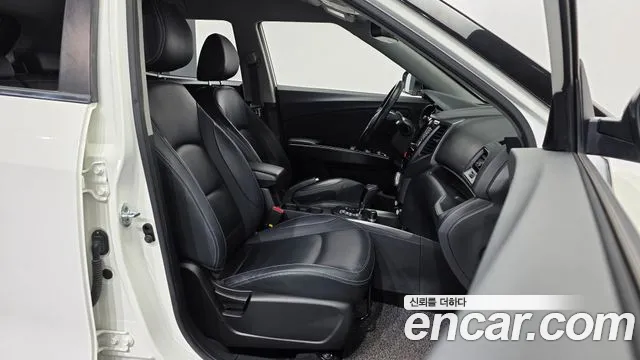KG_Mobility_Ssangyong TIBOLI 2017 thumb 10