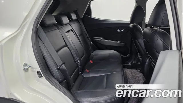 KG_Mobility_Ssangyong TIBOLI 2017 thumb 11