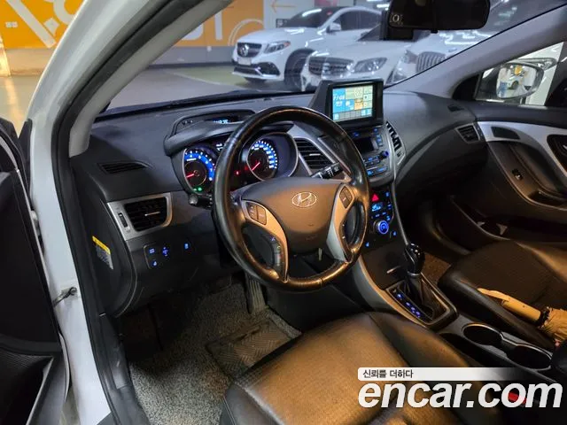 Hyundai Avante 2015 thumb 5