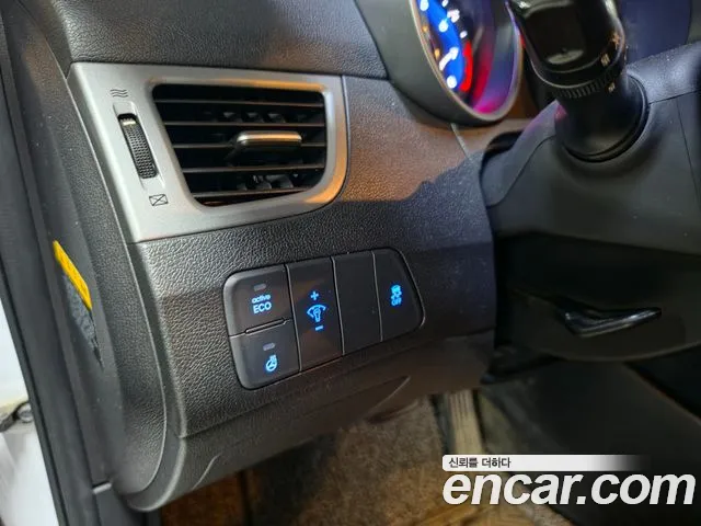 Hyundai Avante 2015 thumb 6