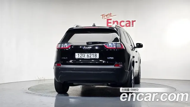 Jeep Cherokee 2019 thumb 4