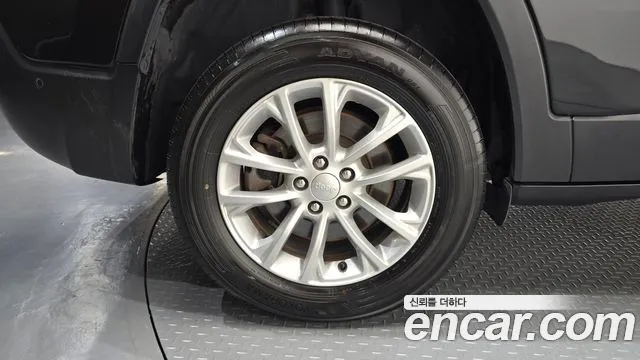 Jeep Cherokee 2019 thumb 5