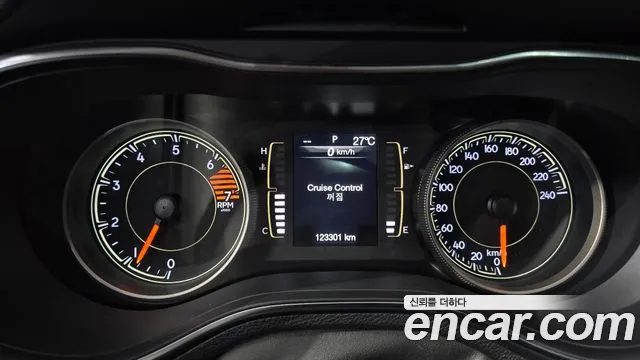 Jeep Cherokee 2019 thumb 8