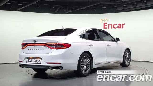 Hyundai Grandeur 2018 thumb 2