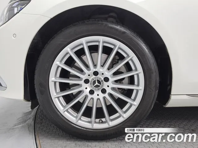 Mercedes-Benz E-Класс 2022 thumb 8