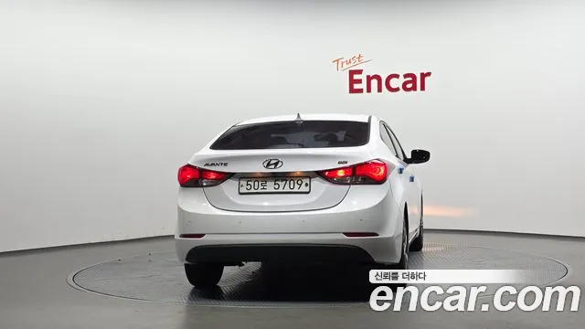 Hyundai Avante 2015 thumb 4