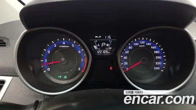 Hyundai Avante 2015 thumb 8