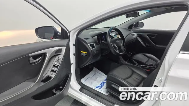 Hyundai Avante 2015 thumb 10