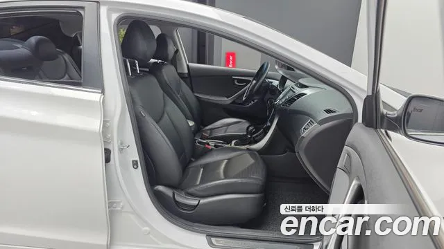 Hyundai Avante 2015 thumb 11