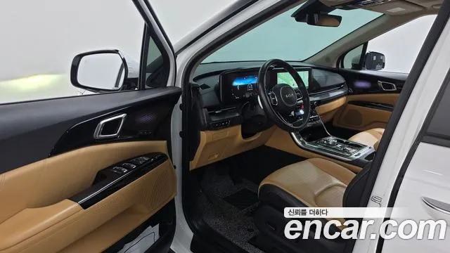 Kia Carnival 2023 thumb 10