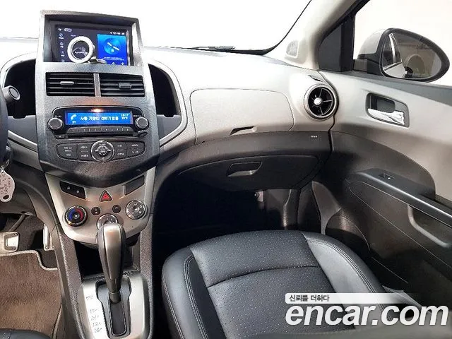 ChevroletGMDaewoo Aveo 2014 thumb 10
