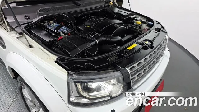 Land Rover Discovery 2015 thumb 6