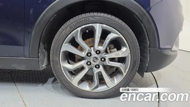 KG_Mobility_Ssangyong TIBOLI 2015 thumb 5