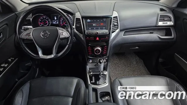 KG_Mobility_Ssangyong TIBOLI 2015 thumb 7