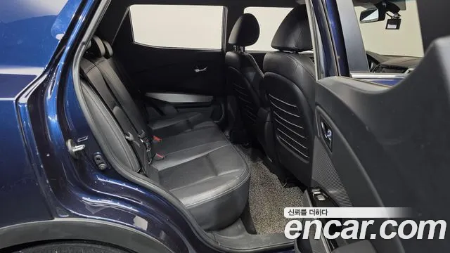 KG_Mobility_Ssangyong TIBOLI 2015 thumb 12