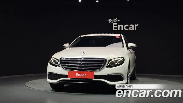 Mercedes-Benz E-Класс 2019 thumb 3