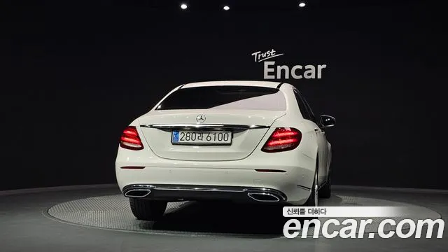Mercedes-Benz E-Класс 2019 thumb 4