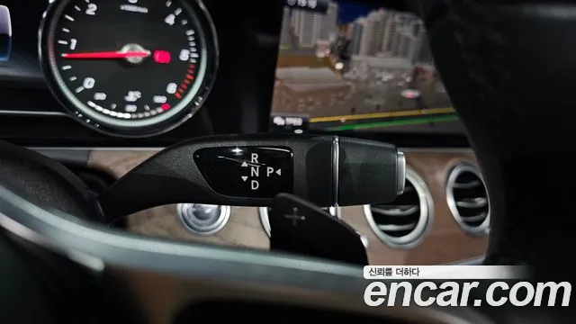 Mercedes-Benz E-Класс 2019 thumb 9