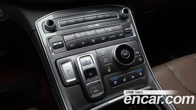 Hyundai Santa Fe 2021 thumb 9