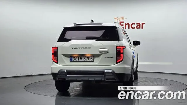 KG_Mobility_Ssangyong Torres 2022 thumb 3