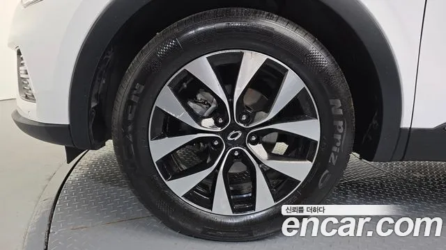 Renault-KoreaSamsung Arkana 2021 thumb 5