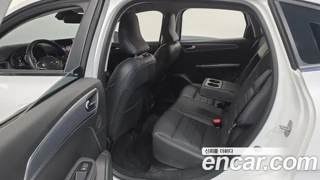 Renault-KoreaSamsung Arkana 2021 thumb 12